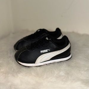 SOLD Toddler’s Puma SoftFoam
